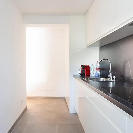 142 Urbania By Sunkeyrents